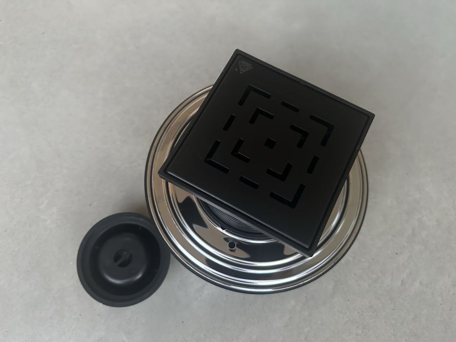 Wpust podłogowy / kratka ściekowa / odpływ