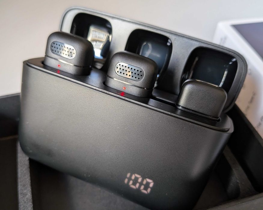 Conjunto de 2 microfones s/ fios com entrada type-C para telemóvel  | Como novos