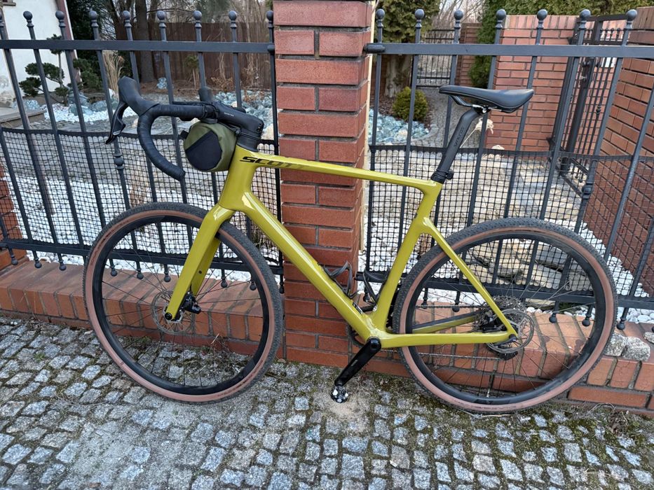 Scott Addict Gravel 20 Carbon 2023 SRAM Rival XPLR AXS XL – 1000 km