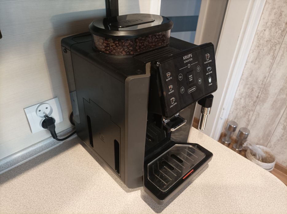 Ekspres ciśnieniowy KRUPS Sensation EA910 nowy model