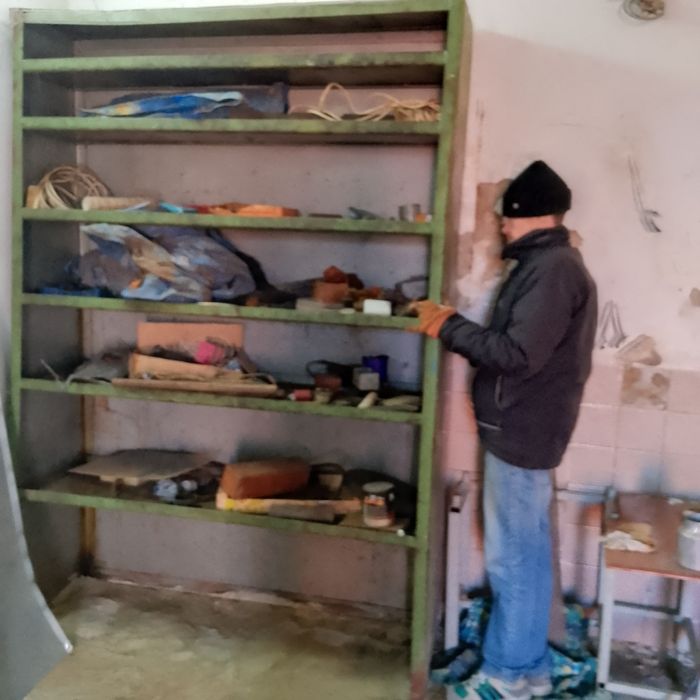Продам стеллаж слесарный
