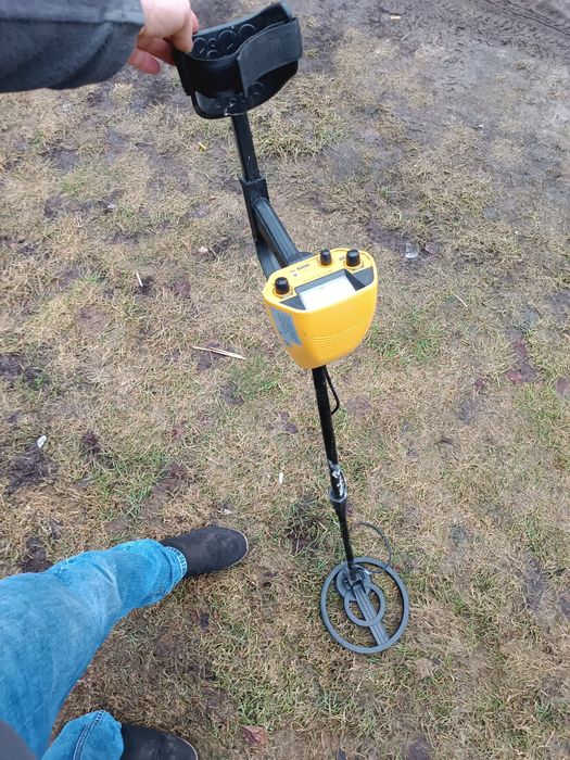 Sprzedam  wykrywacz  metali