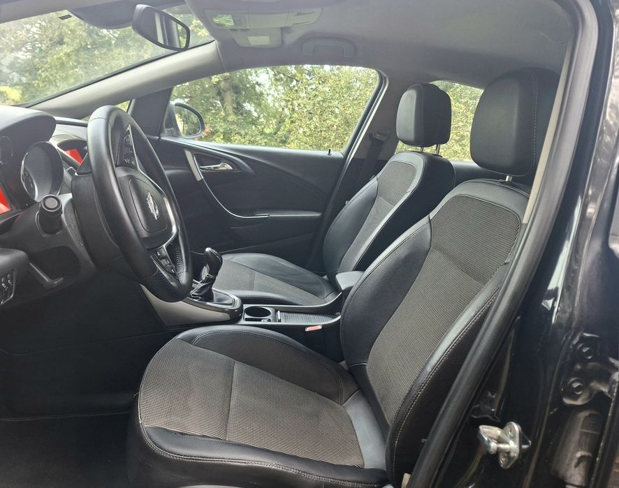 Opel Astra 1.4 Cosmo 1 dono 2011