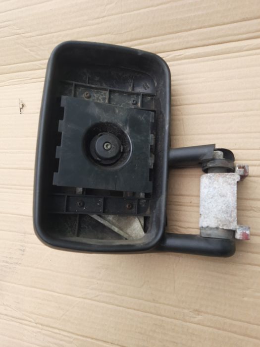 Держатель левого зеркала на спринтер