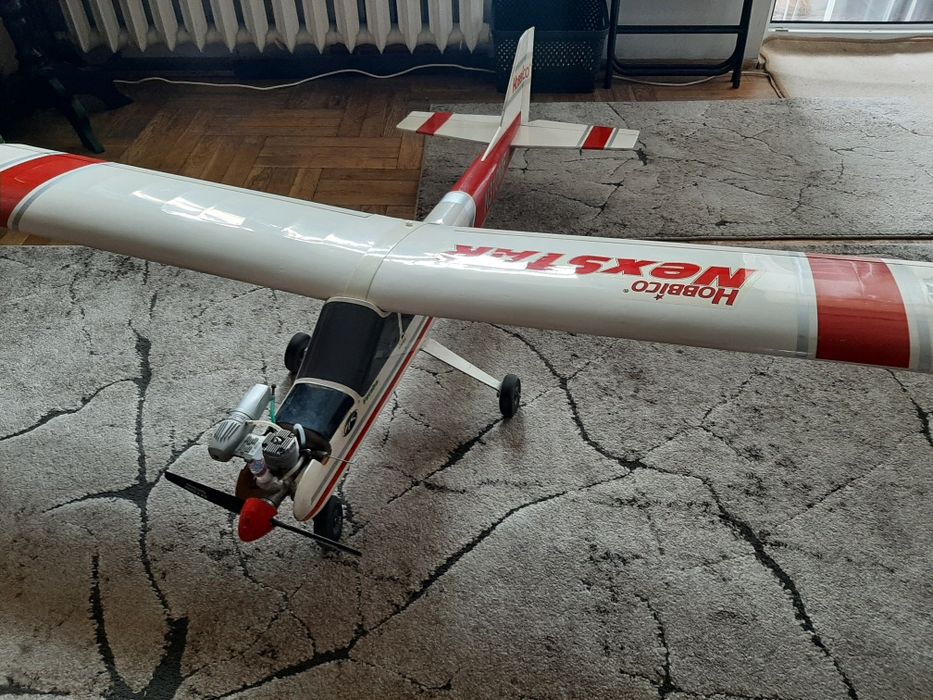 Model samolotu Hobbico NexSTAR, samolot rc