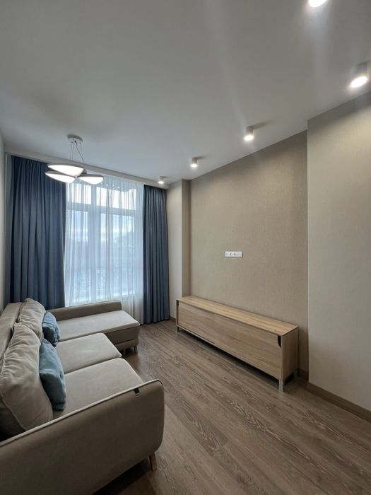 White Towers Apart UA 2к квартира