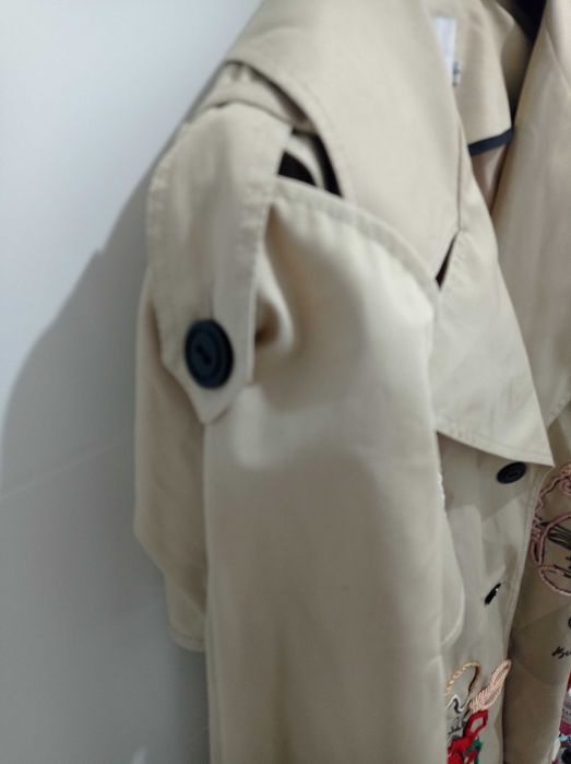 Плащ  дизайнерський розмір