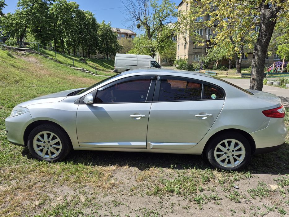 Renault Samsung sm3 (FLUENCE)