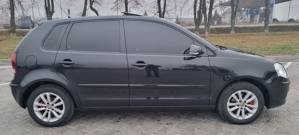 Volkswagen Polo 2008p 1.6 бензин