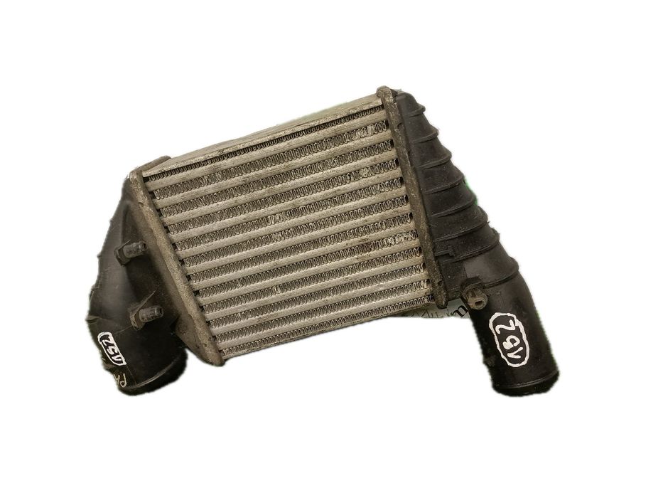 Radiador do intercooler VOLKSWAGEN Passat Variant (3B5)