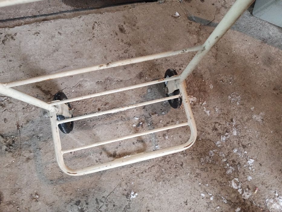 Тачка на колесах ручная