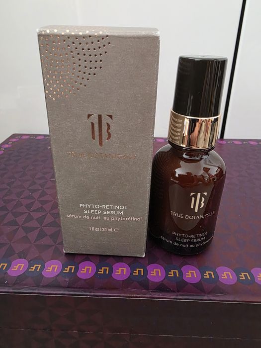 True Botanicals serum z retinolem