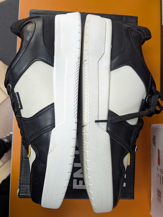 Xti Sneakersy buty sportowe czarno-białe rozm. 38