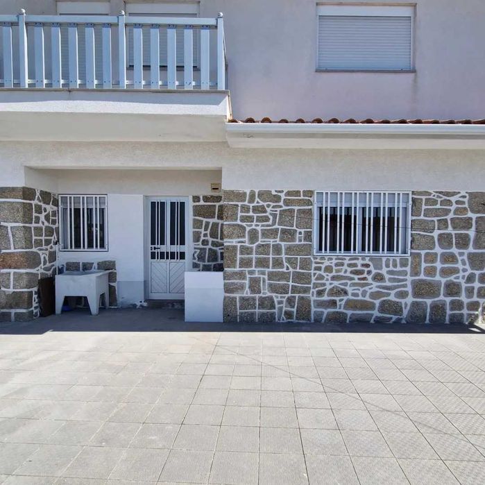 Apartamento T3+1  com garagem + grande terraço