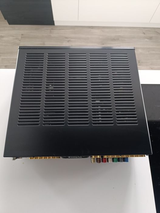 Amplituner Cambridge Audio 651R