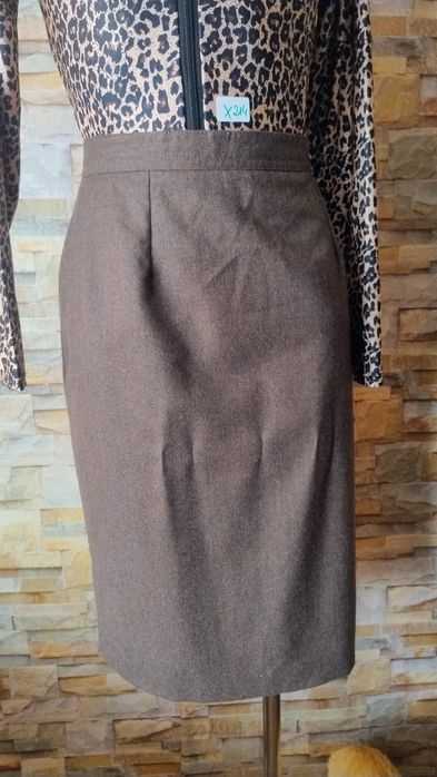 Wełniana spódnica ołówkowa MIDI