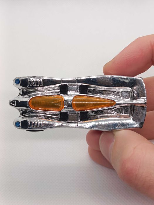 Машинка Hot Wheels Power Piston Chrome, 2014