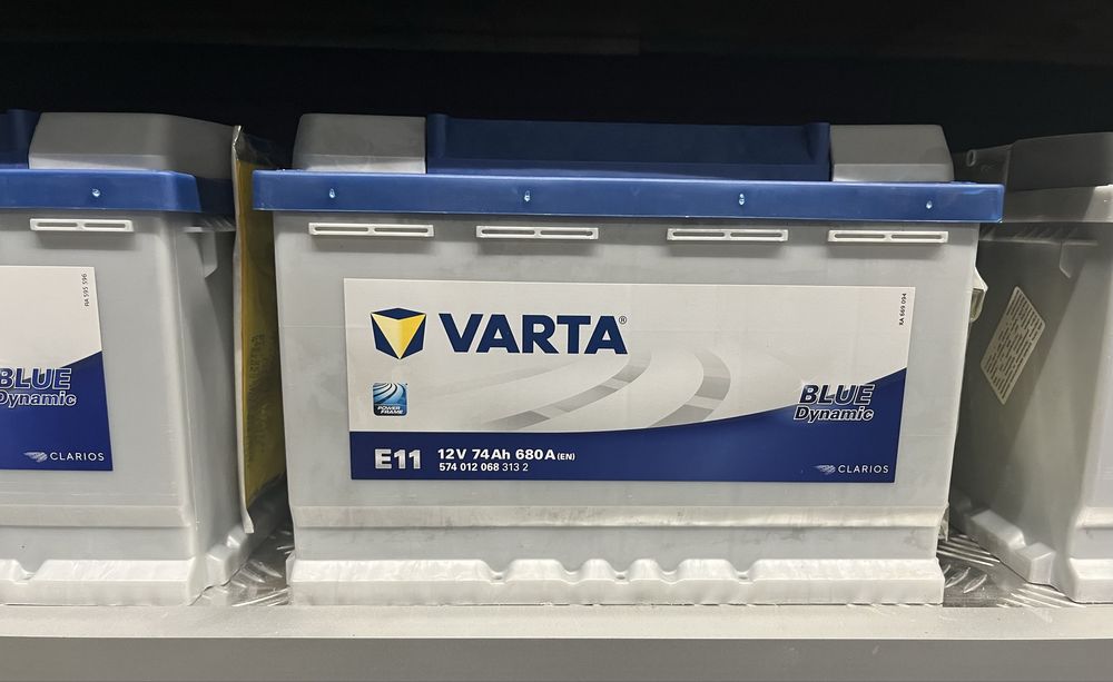 Акумулятор Varta E11 12V 74Ah 680A