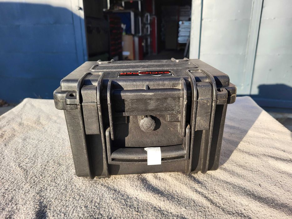 Explorer case 2214 (22x16x14,5cm) - IP67 - STANAG 4280 // FAKTURA 23%