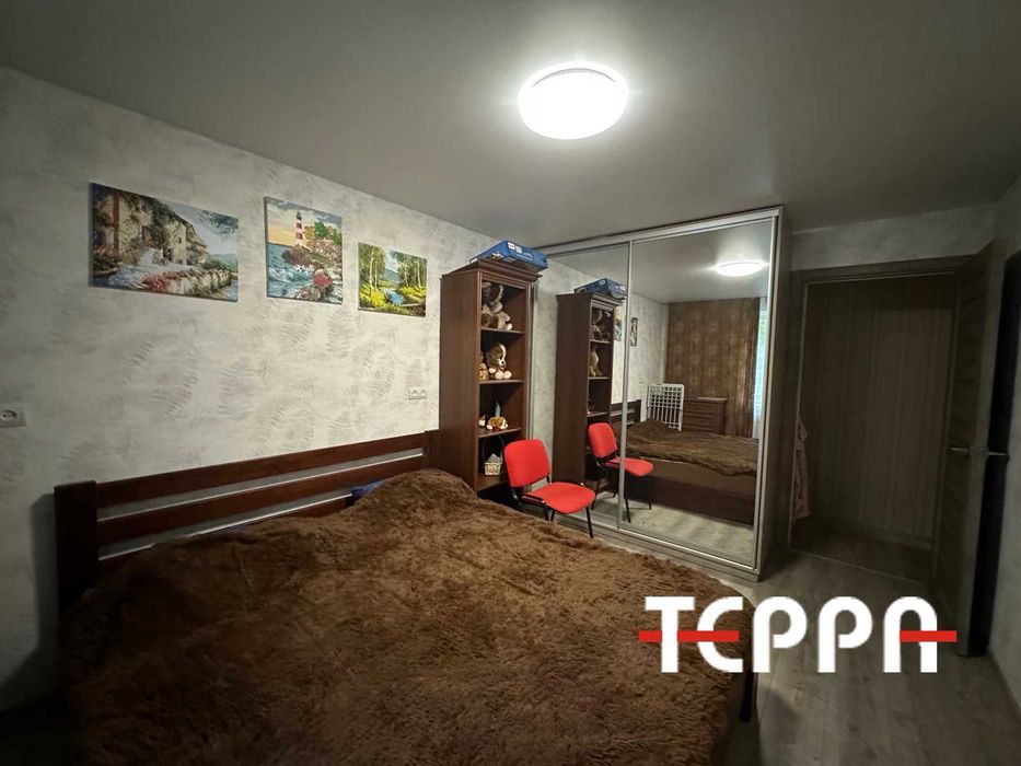 Продаж 2-кімнатної квартири з ремонтом Центр