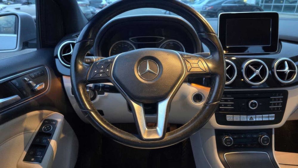 Mercedes-Benz B-Class      2018
