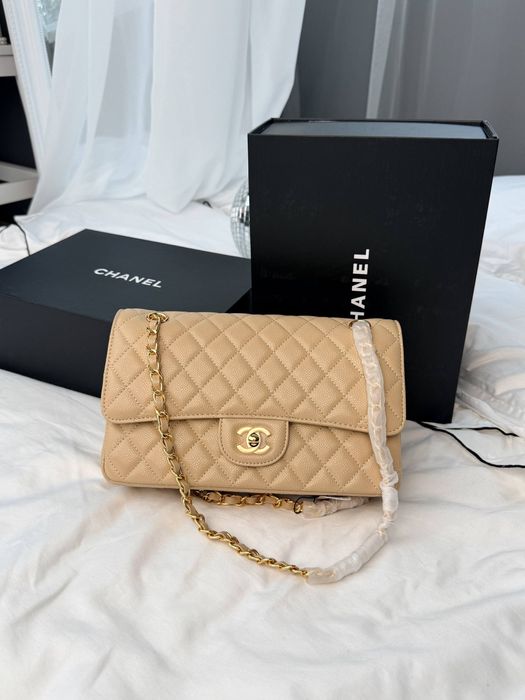 Сумка Chanel Classic Flap 25 Caviar Hardware бежева