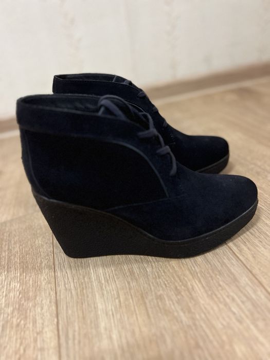 Tommy Hilfiger взуття на танкетці