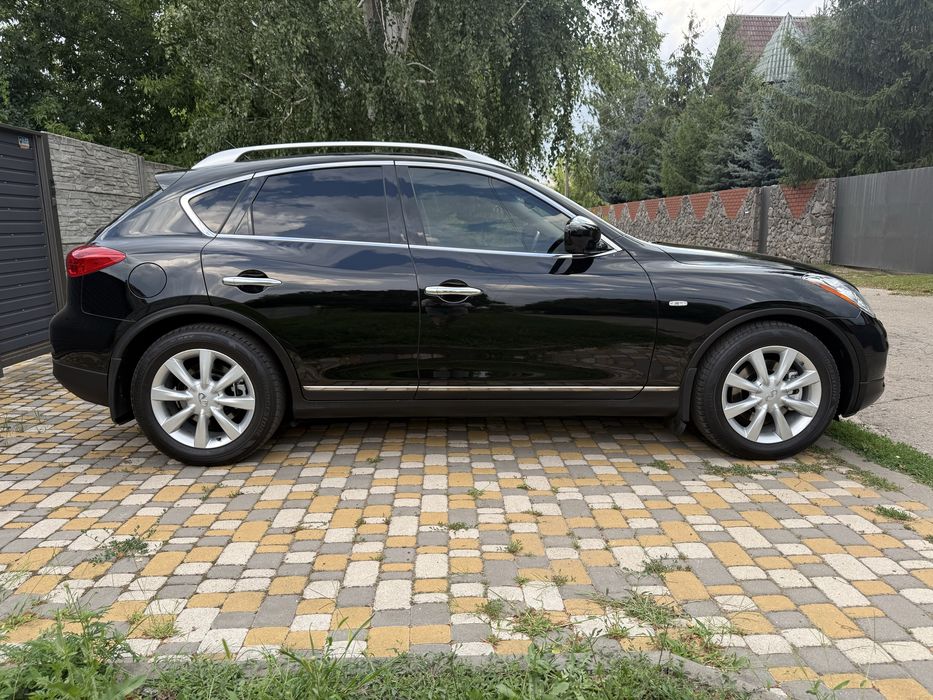 Продам infiniti EX 35