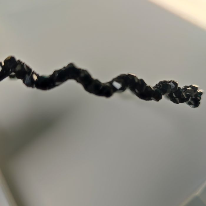Czarna opaska z małych koralików