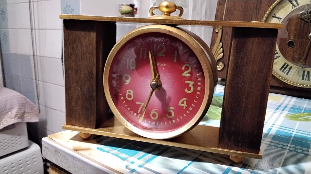 Годинник механічний Маяк.