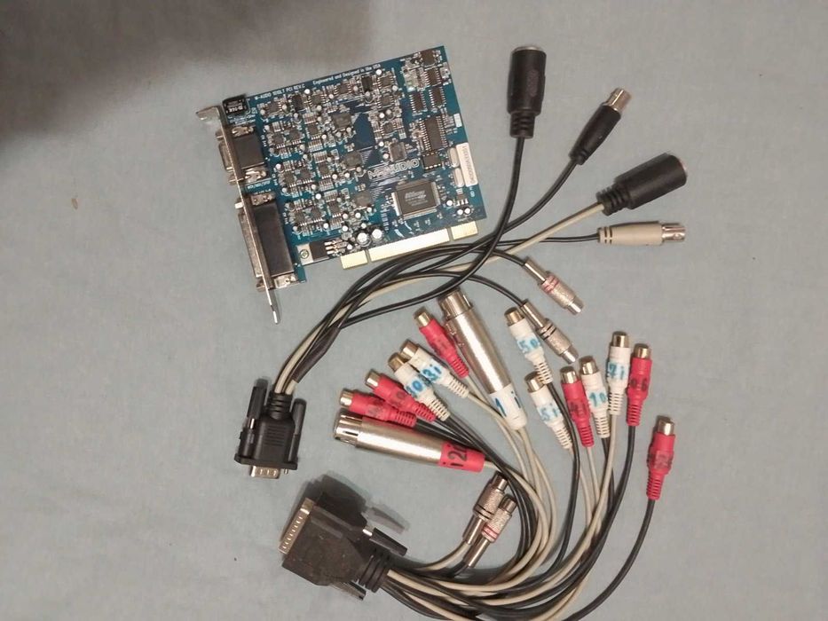 Аудио интерфейс (звуковая карта) M-AUDIO Delta 1010 LT