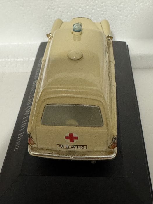 Mercedes W110 escala 1:43
