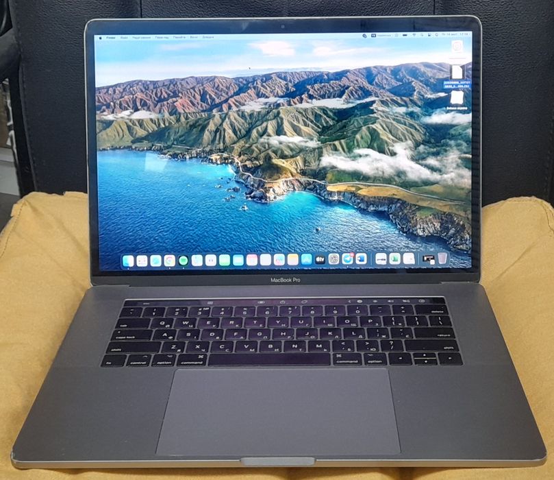 Apple MacBook Pro 2017 / Core i7 / 16Gb / 512Gb