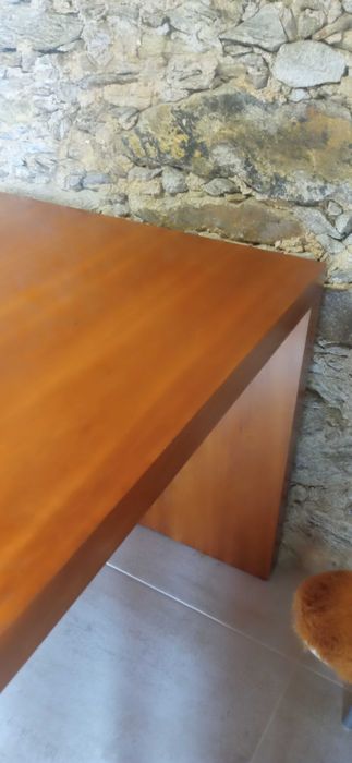 Mesa/secretária em cerejeira