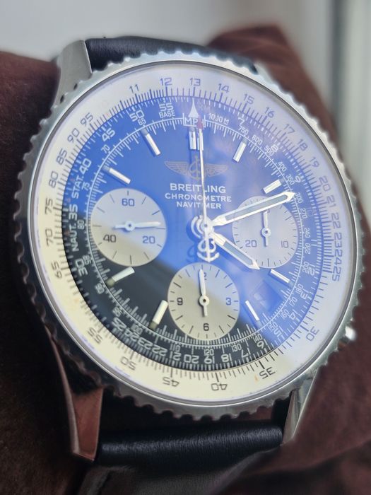 У продажу Breitling