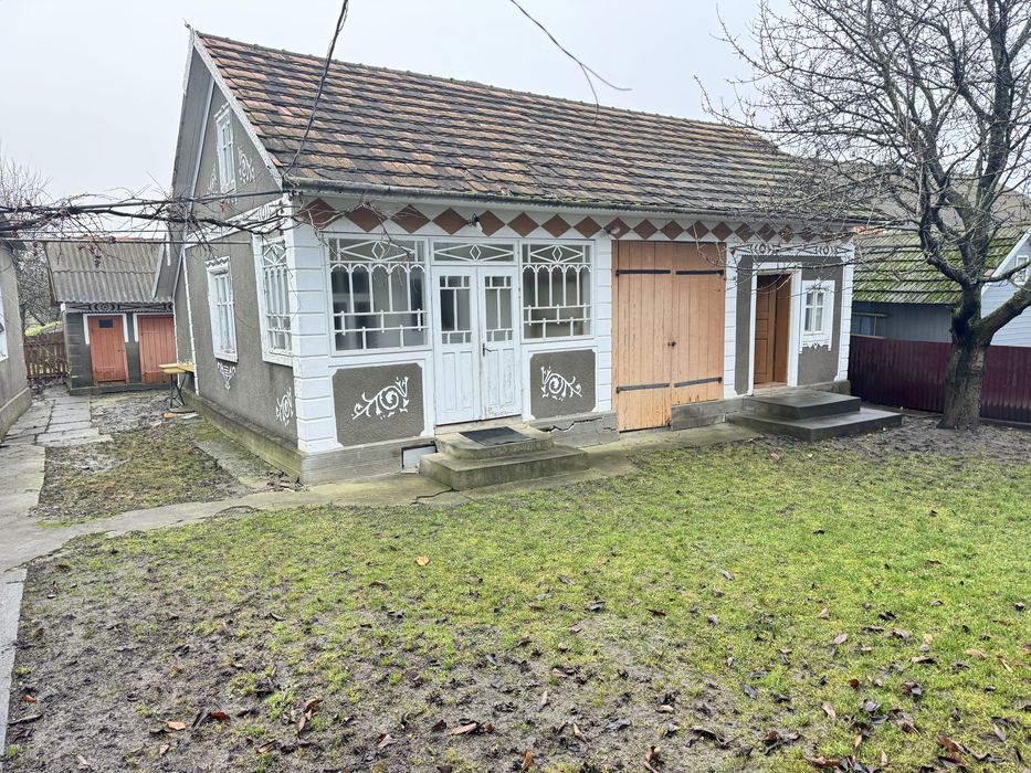 Продам будинок 15 км від м. Чернівці