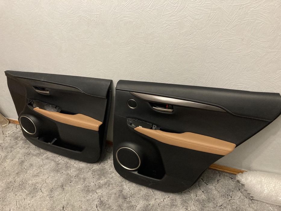 Передняя правая обшивка карта двери lexus nx