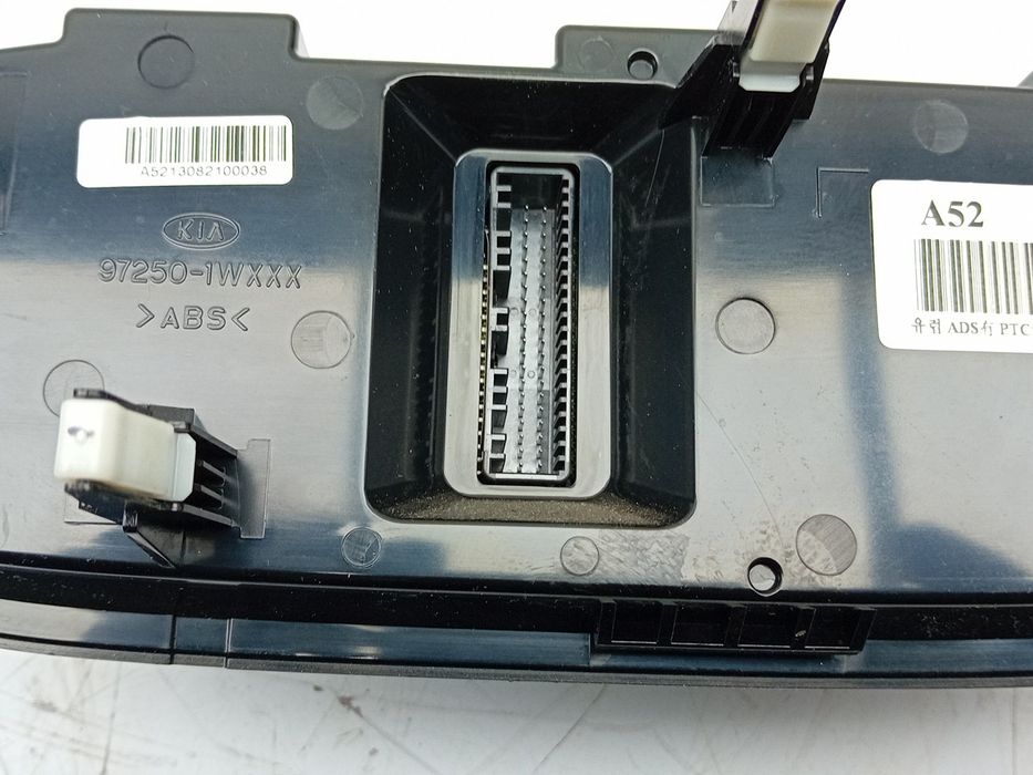 Botão / interruptor do AC KIA Rio III (UB)