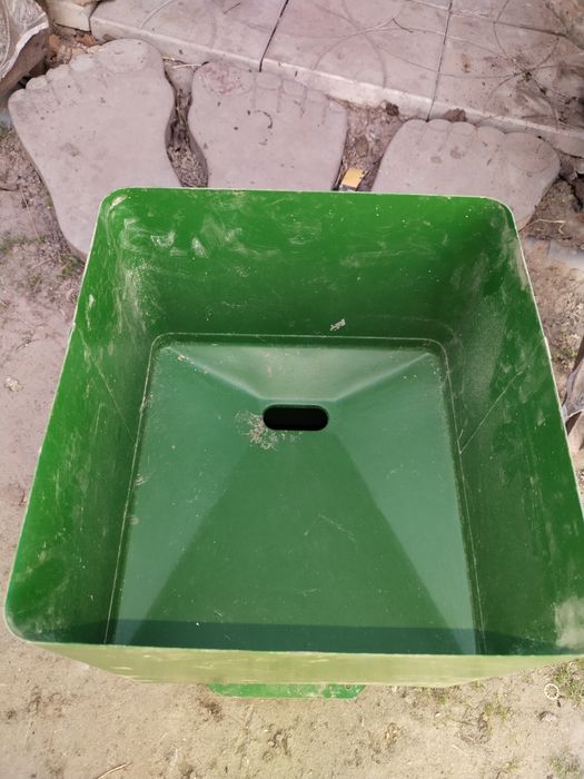 Бункер зернодообілки