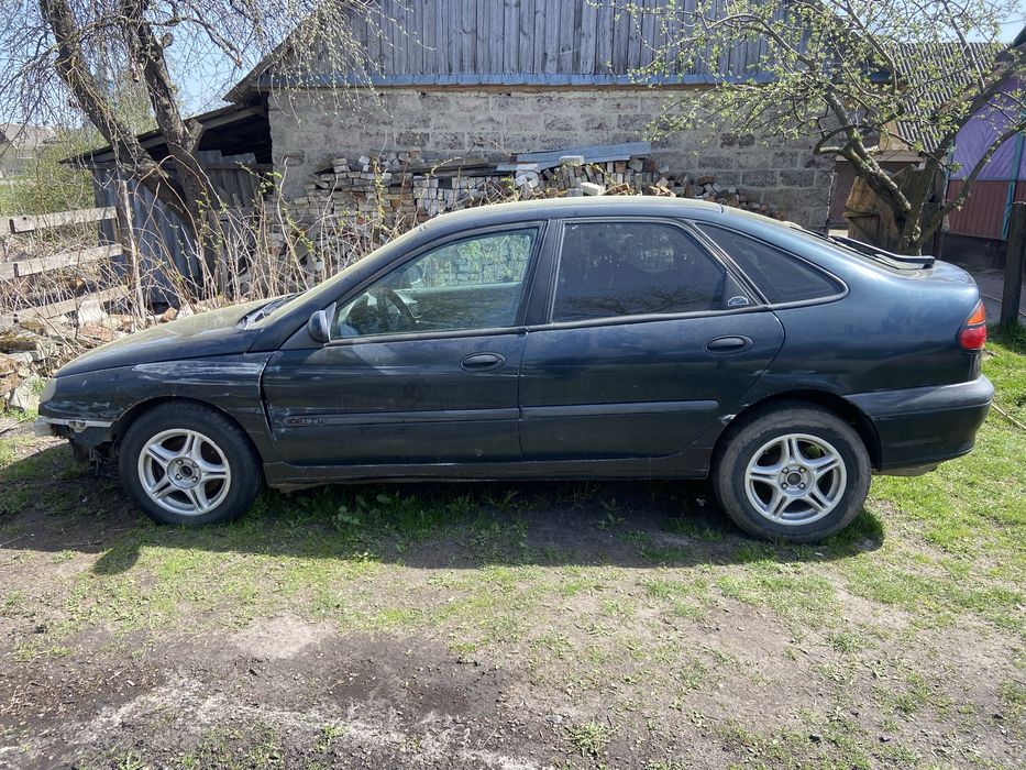 Renault Laguna 1