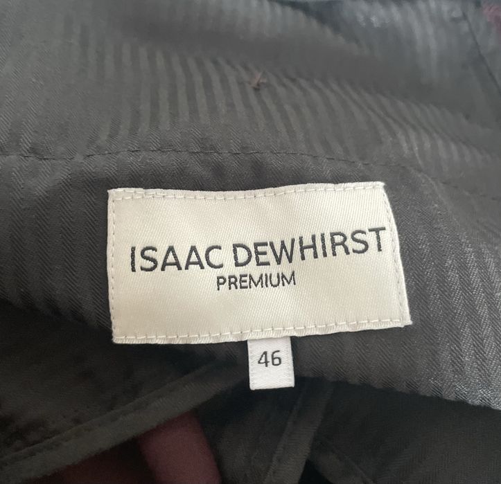 Garnitur smokingowy dwurzędowy Isaac Dewhirst Premium 46 slim ślubny bordowy