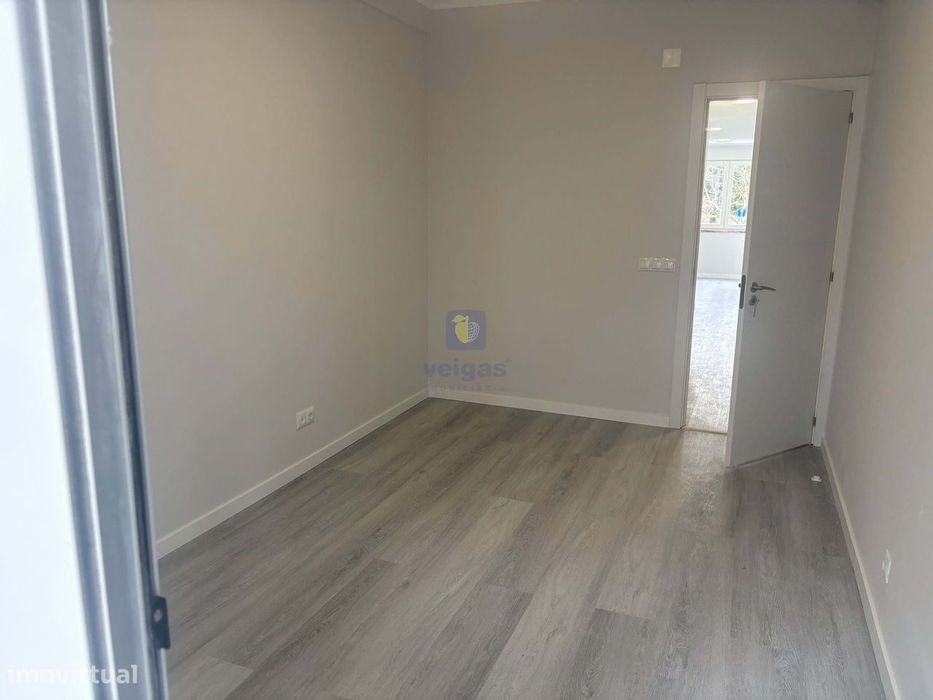 Oportunidade única: apartamento T2 em Oeiras para investimento seguro