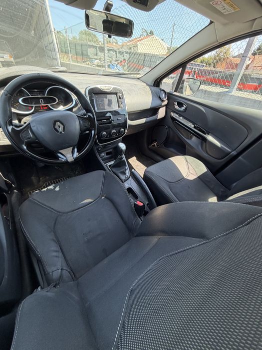 Renault Clio 0.9i 110.000kms