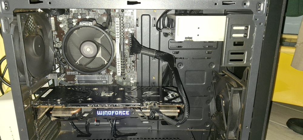 Komputer stacjonarny/gamingowy