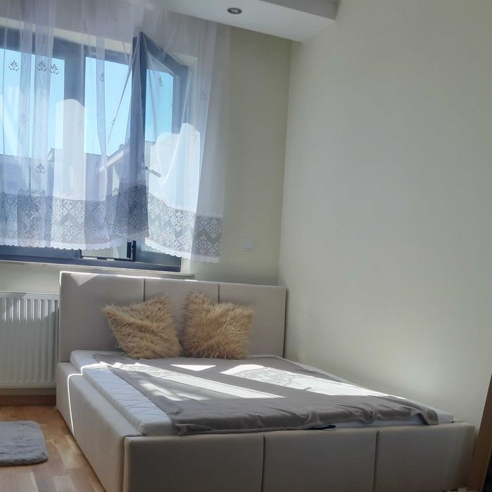 Właściciel wynajmie przytulne mieszkanie 2p z klimatyzacją.