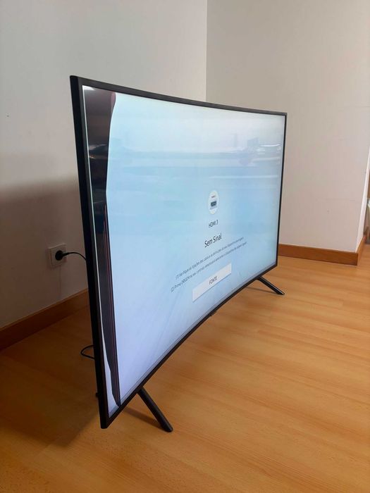 Tv Samsung 55´Curva Smart 4k - com defeito