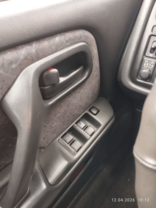 Продам Nissan  primera