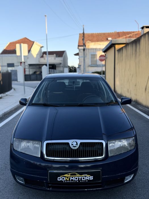 SKODA FABIA 1.4 GASOLINA | 5 PORTAS | 5 LUGARES