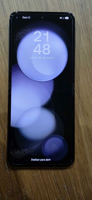 Samsung Z Flip5 5G 512GB - Desbloqueado - Dual Sim