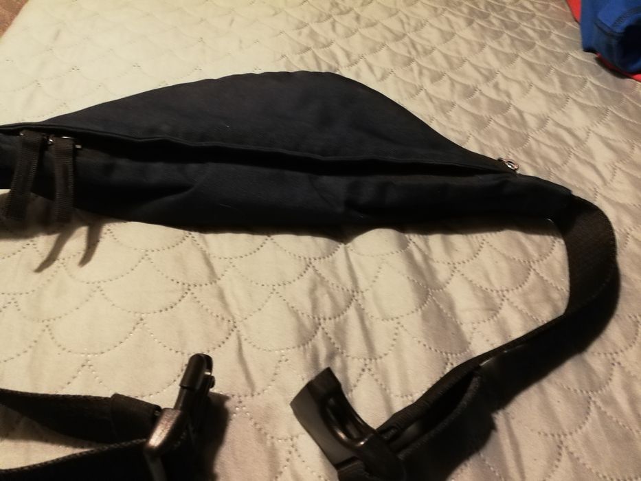 Saszetka NIKE (nerka)